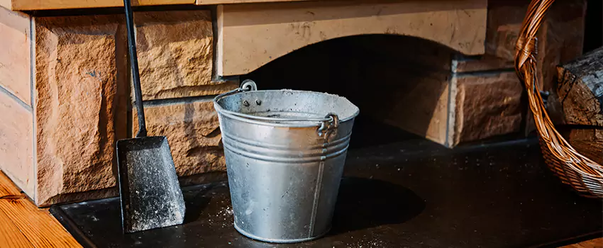 Clean The Fireplace Mantle And Hearth in Cahokia, Illinois